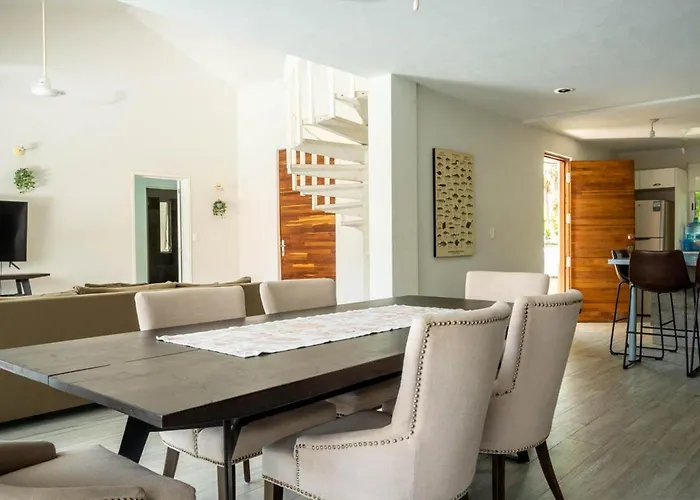 Vakantiehuis 3br Casa Matuk I Steps From Spectacular I Private Pool