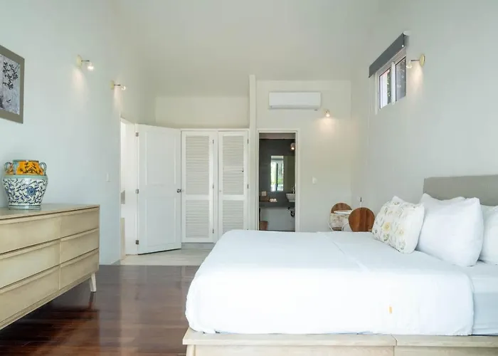 Vakantiehuis 3br Casa Matuk I Steps From Spectacular I Private Pool