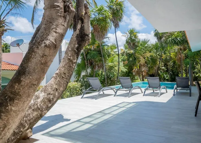 Vakantiehuis 3br Casa Matuk I Steps From Spectacular I Private Pool Playa del Carmen